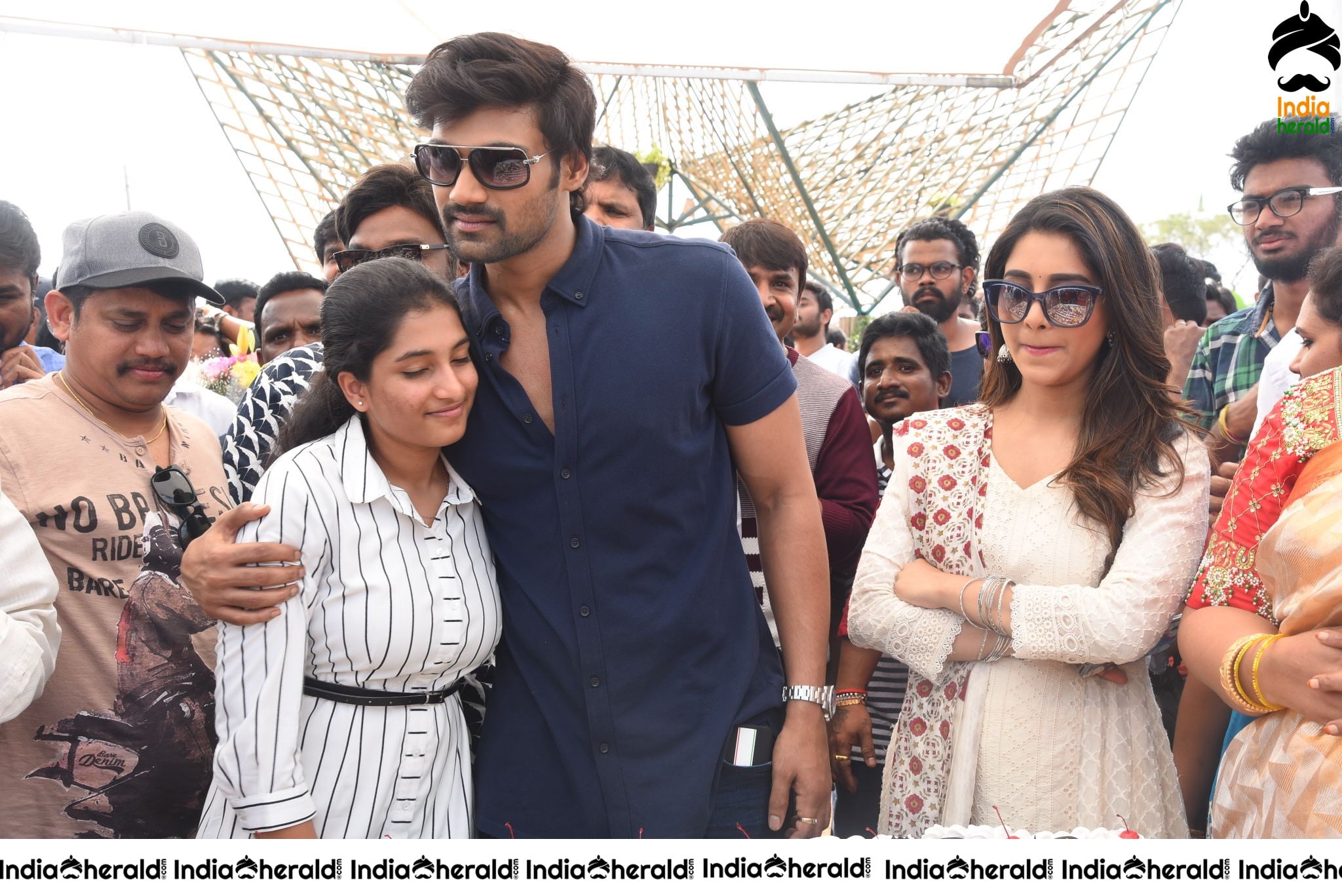 Bellamkonda Sai Sreenivas Birthday Celebrations in the Sets of BSS8 Set 3