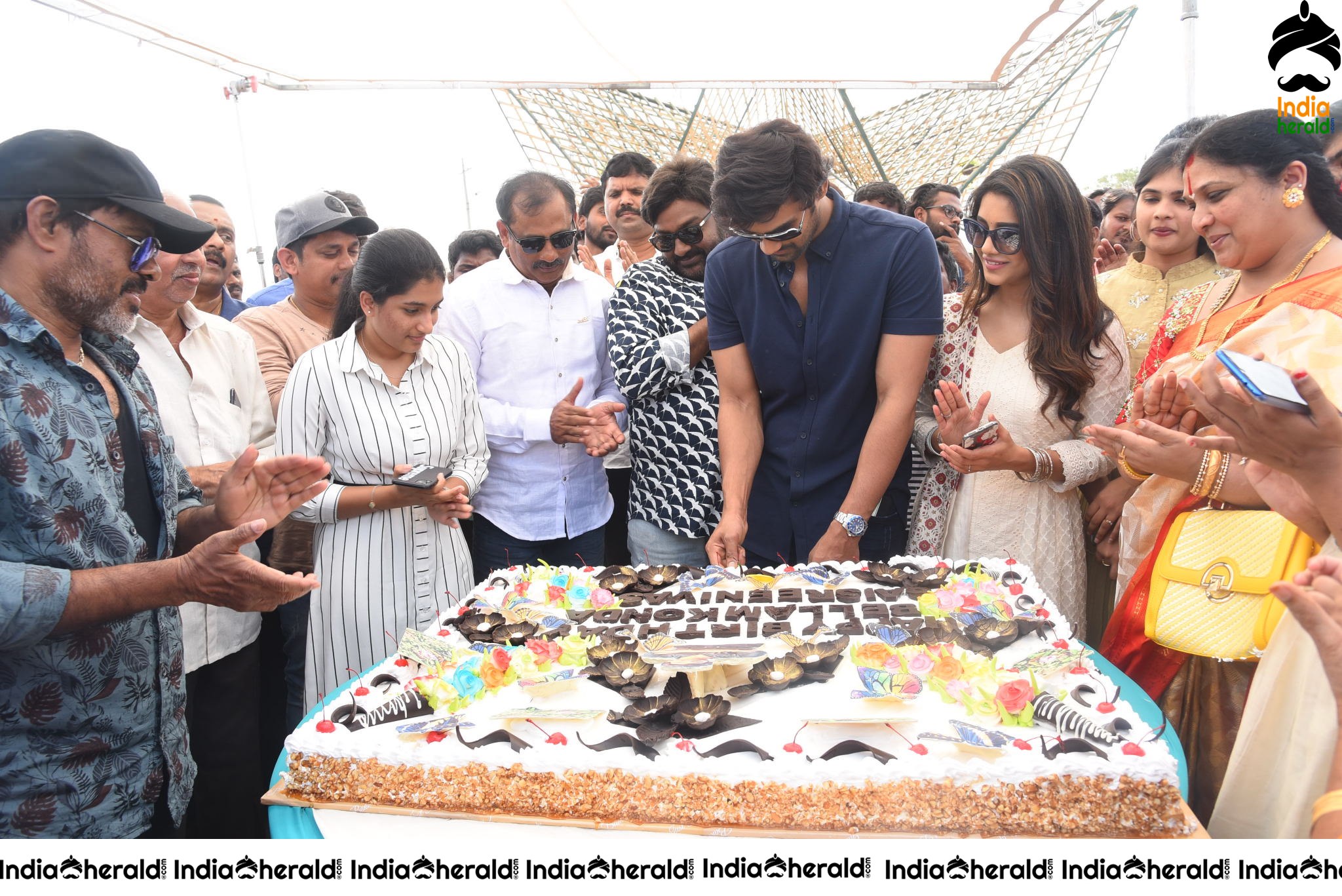 Bellamkonda Sai Sreenivas Birthday Celebrations in the Sets of BSS8 Set 4