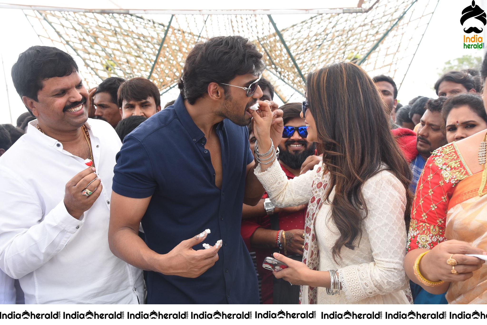 Bellamkonda Sai Sreenivas Birthday Celebrations in the Sets of BSS8 Set 4