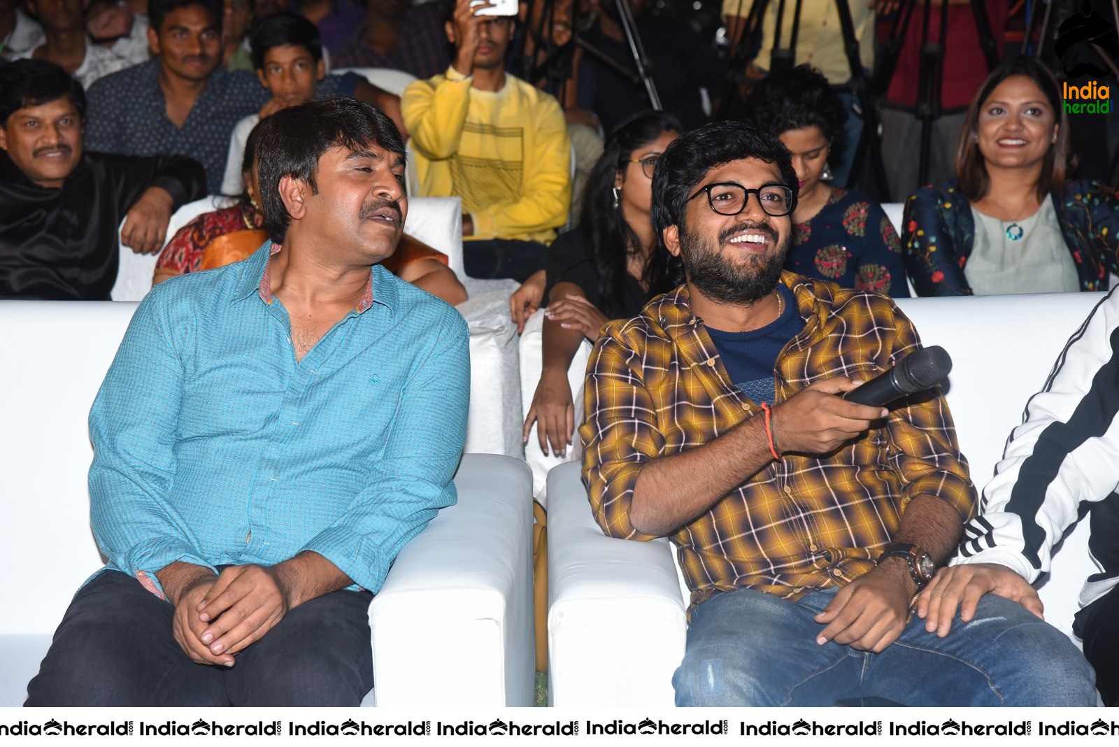 Bhagya Nagara Veedhullo Gammathu Movie Pre Release Event Set 3