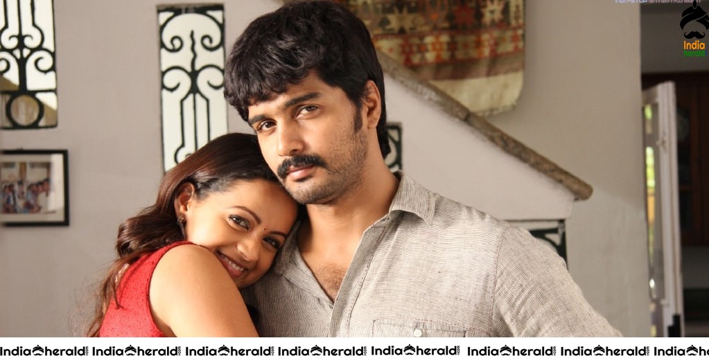 Bhavana and Vinay Rai in Jayam Kondaan Movie Stills Set 2