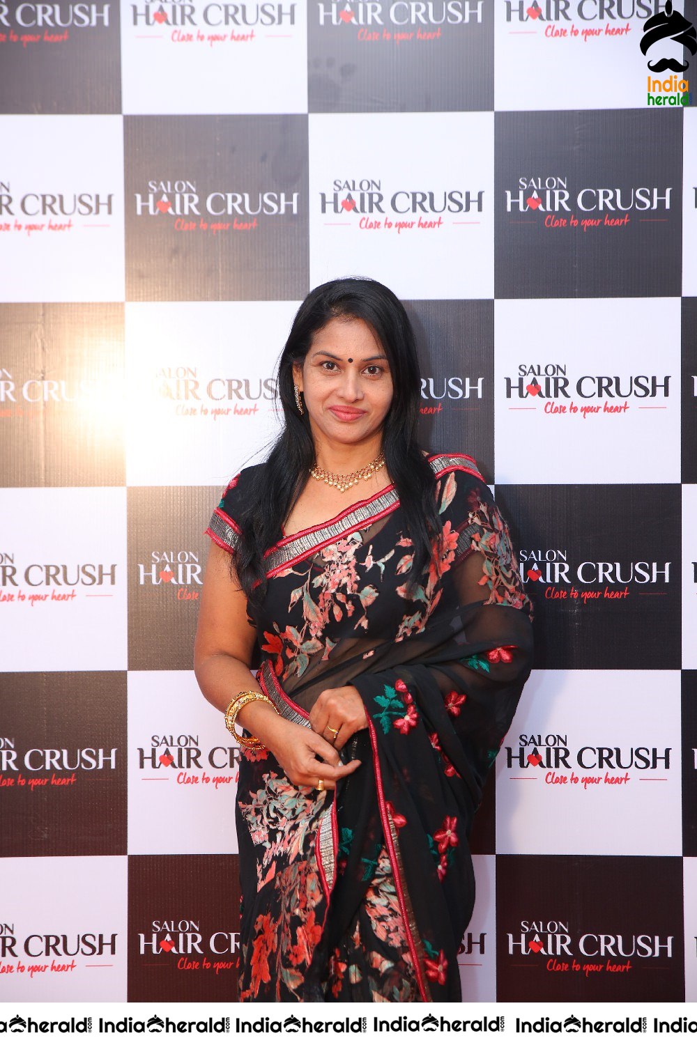 Bigg Boss celebs at Salon Hair Crush launch Set 3