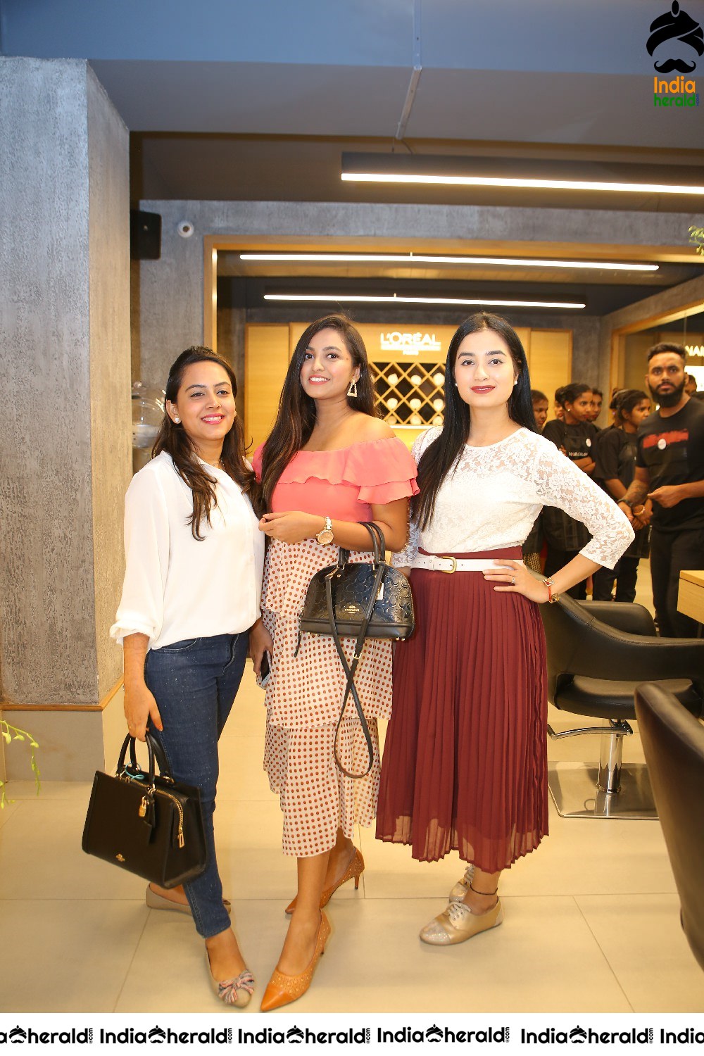 Bigg Boss celebs at Salon Hair Crush launch Set 5