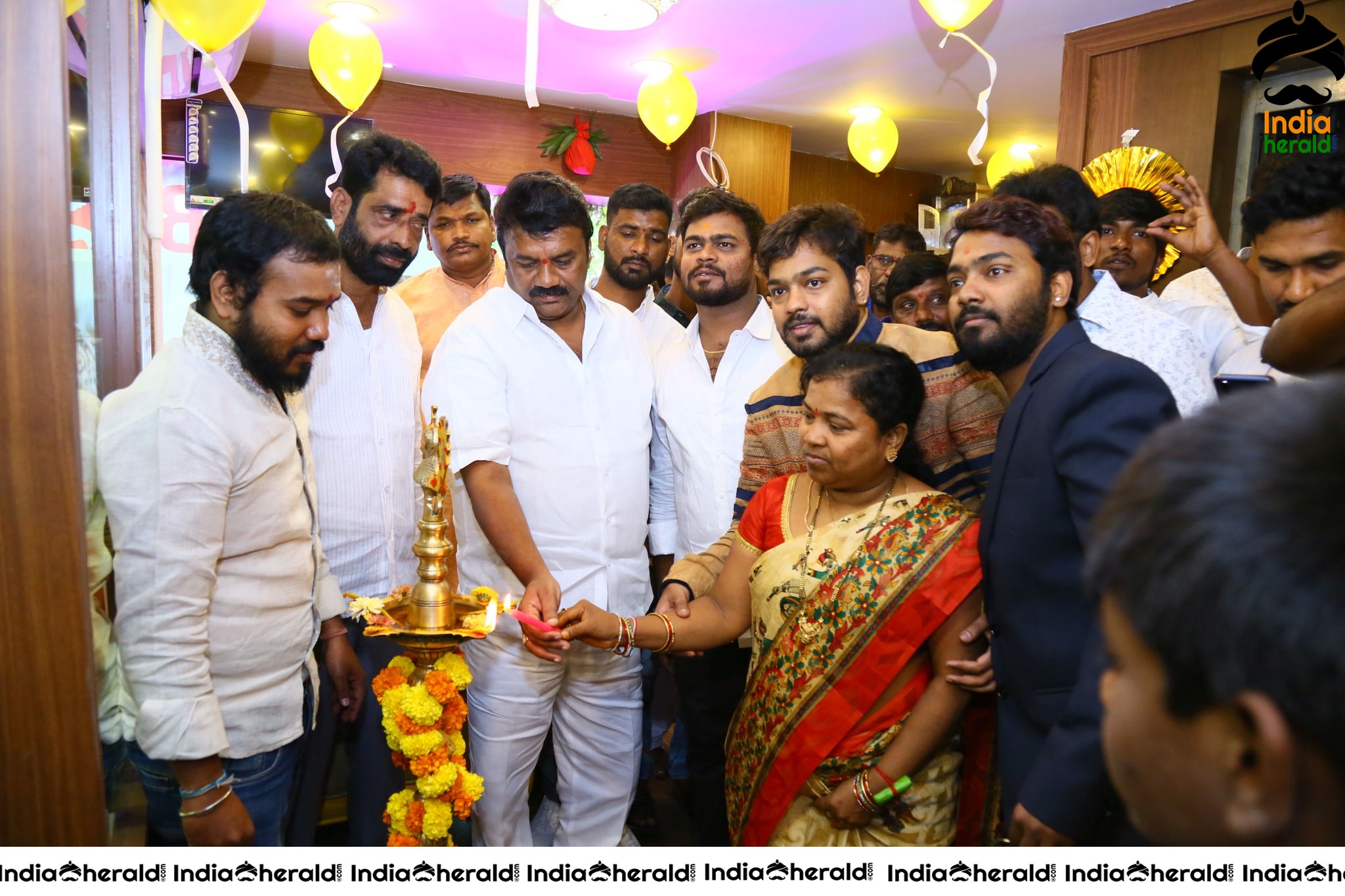 Boss Hair and Beauty Salon Launched At FilmNagar by Actress Lahari Set 1