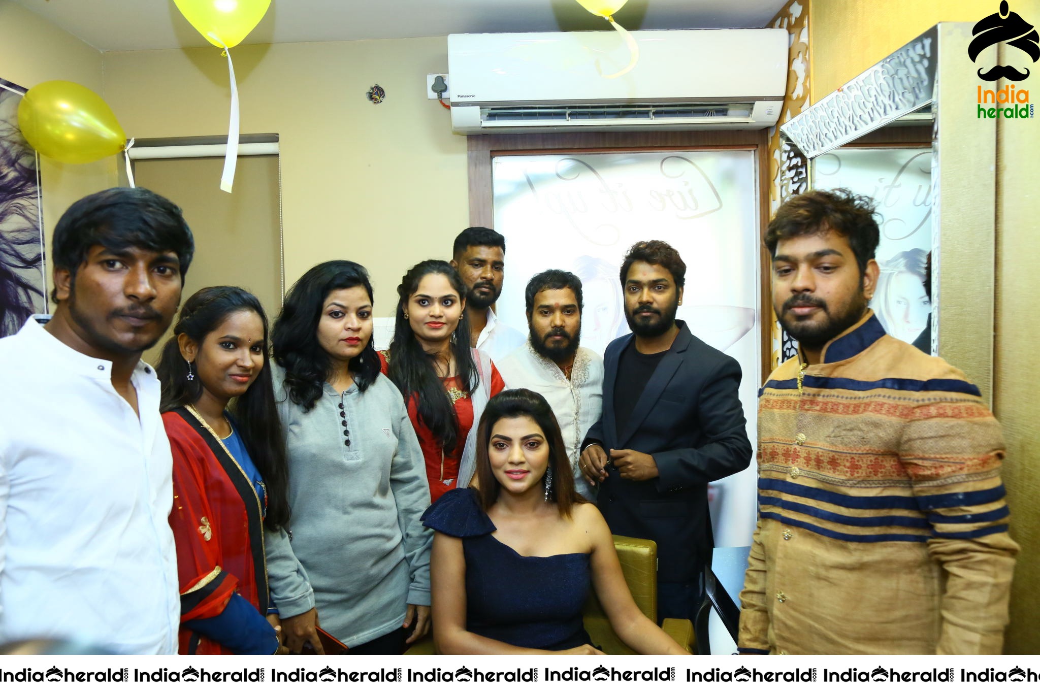 Boss Hair and Beauty Salon Launched At FilmNagar by Actress Lahari Set 2
