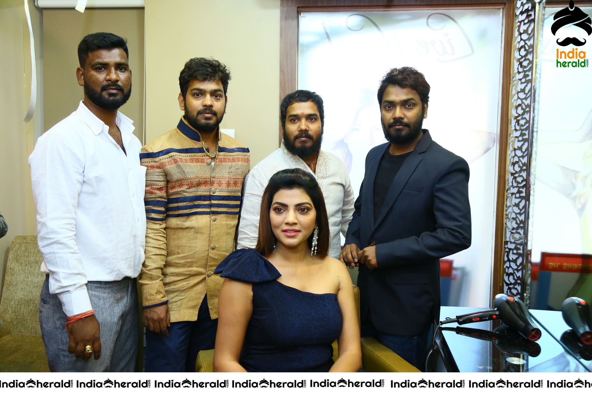 Boss Hair and Beauty Salon Launched At FilmNagar by Actress Lahari Set 2