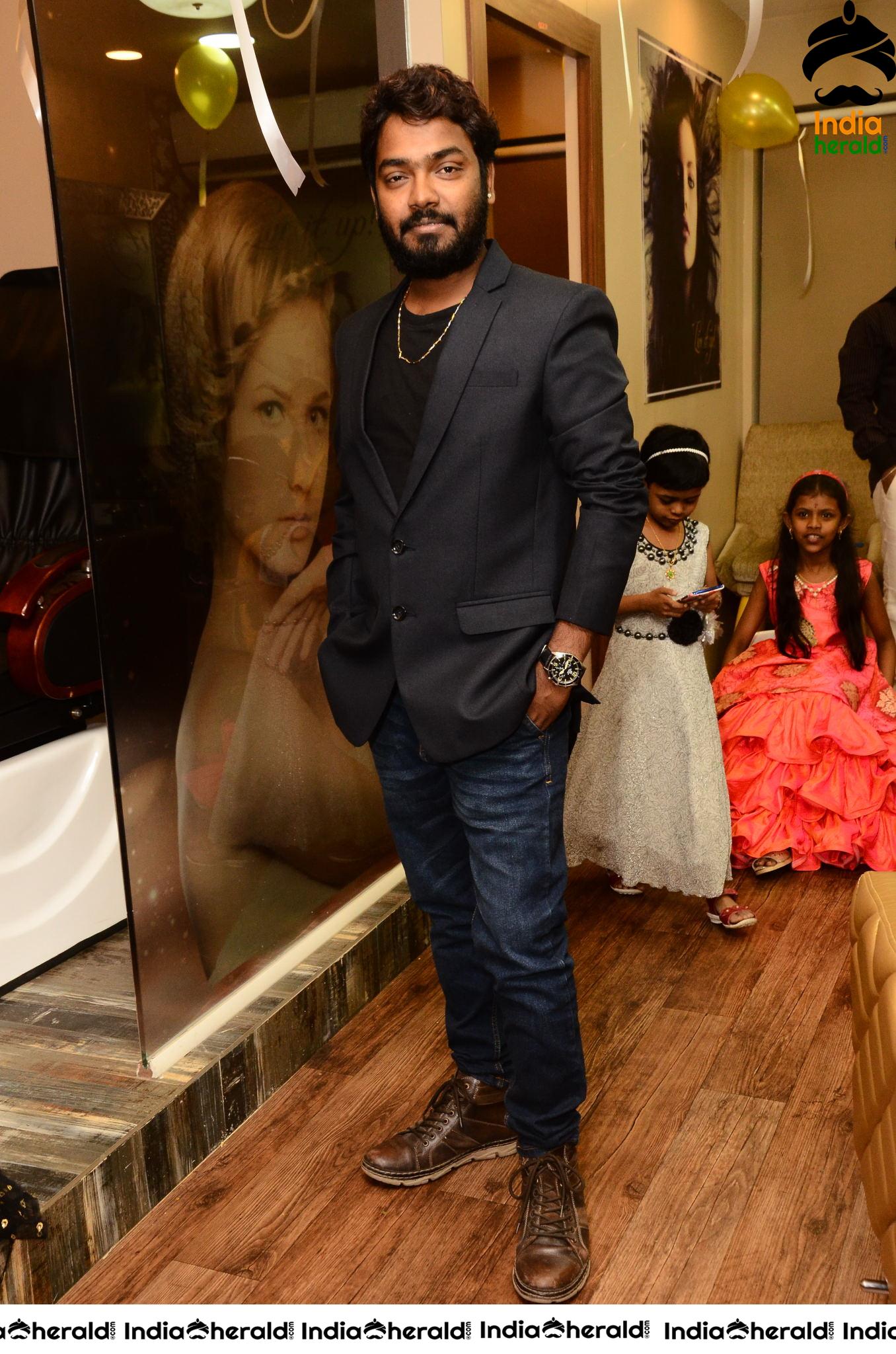 Boss Hair and Beauty Salon Launched At FilmNagar by Actress Lahari Set 4