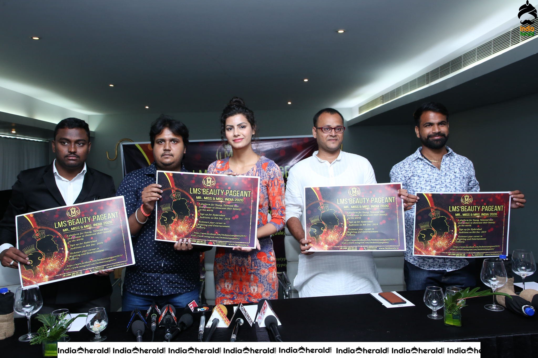 Brochure Launch for Mr and Mrs India 2020 Auditions at Hyderabad Set 2