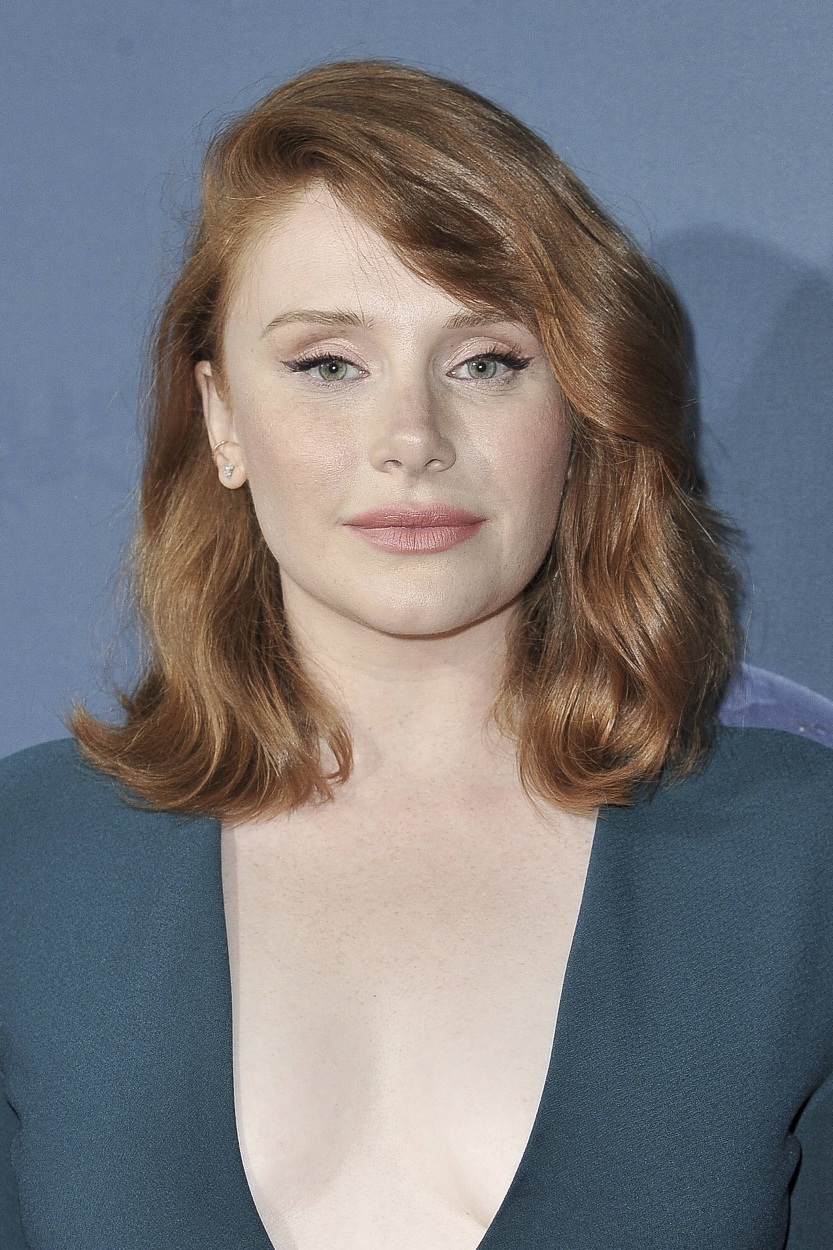 Bryce Dallas Howard And Chris Pratt At Jurassic World The Ride Grand Opening In Universal Studios