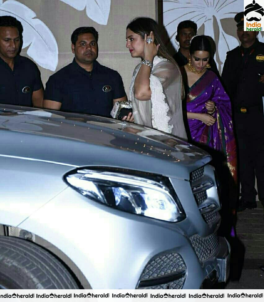 Celebs At Amitabh Bachchan Diwali Party At His Home In Juhu Gallery Set 3