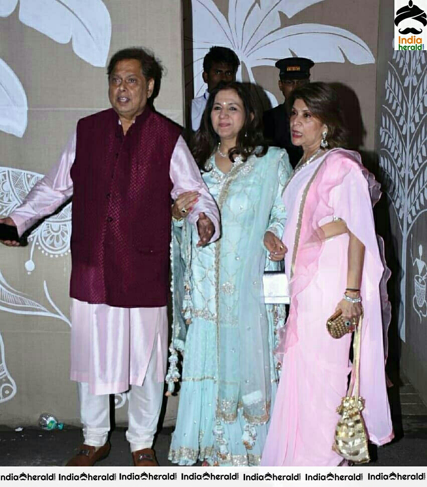 Celebs At Amithbh Bachchan Diwali Party At His Home In Juhu Gallery Set 1