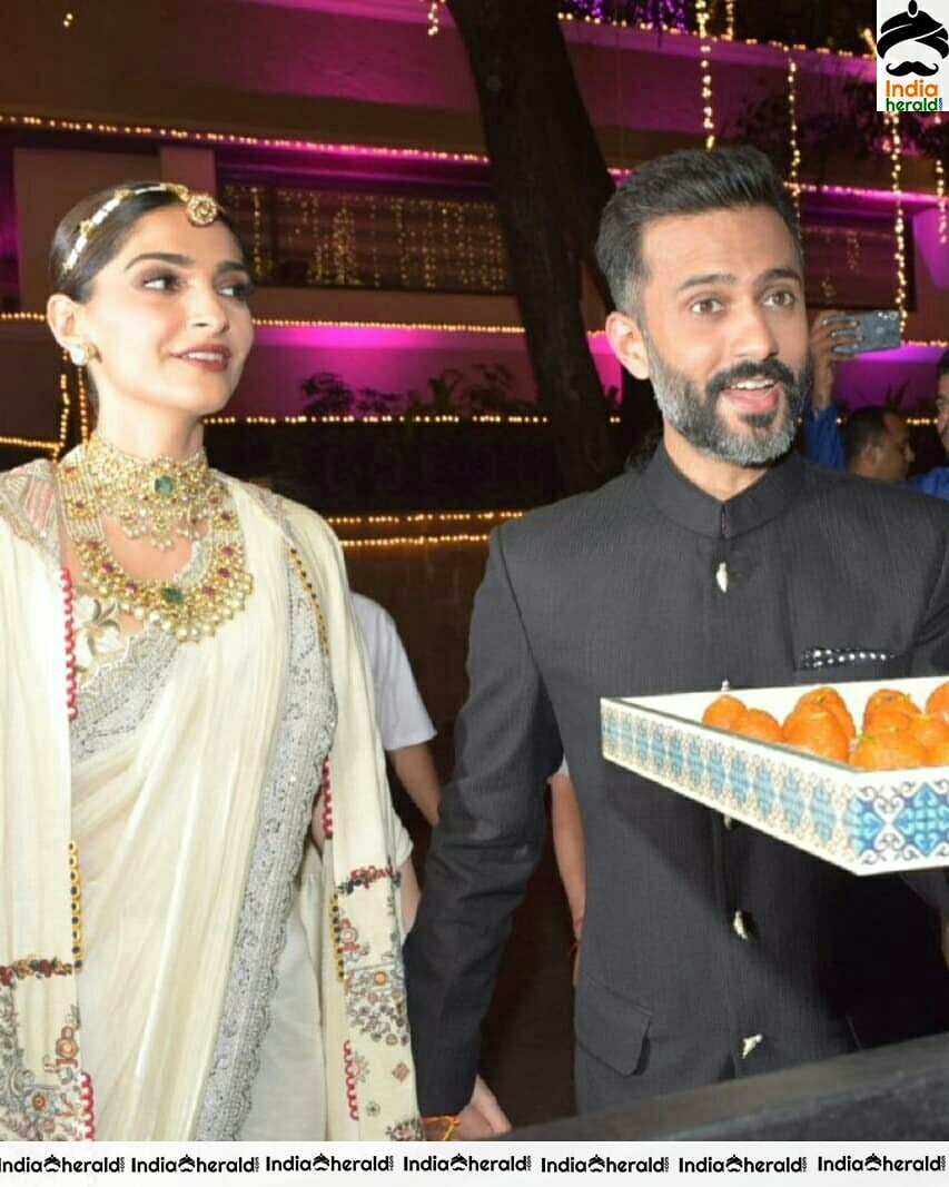 Celebs At Anil Kappor Diwali Party At His Home In Juhu Gallery Set 1