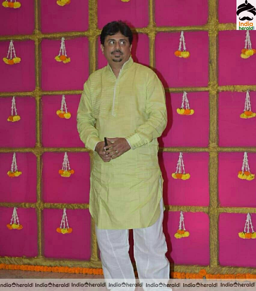 Celebs At Diwali Party Of Krishna Kumar Tanya Kumar And Guru Randhawa Stills