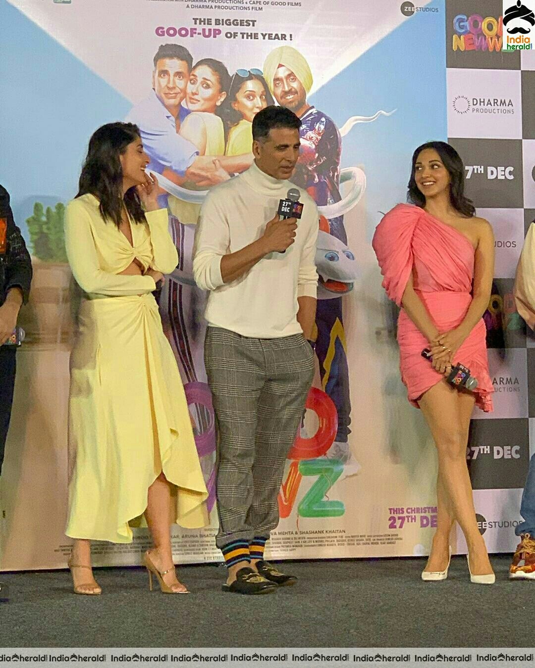 Celebs At Good Newws Trailer Launch Stills