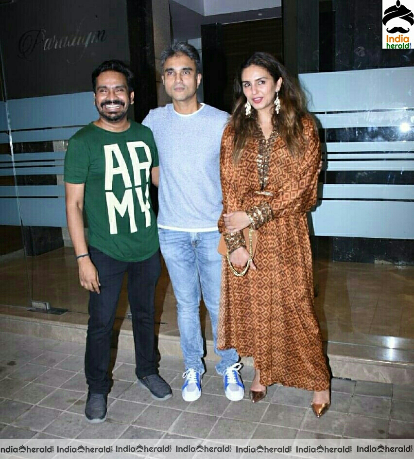 Celebs at Rohini Iyer Party At Her House In Khar set 3