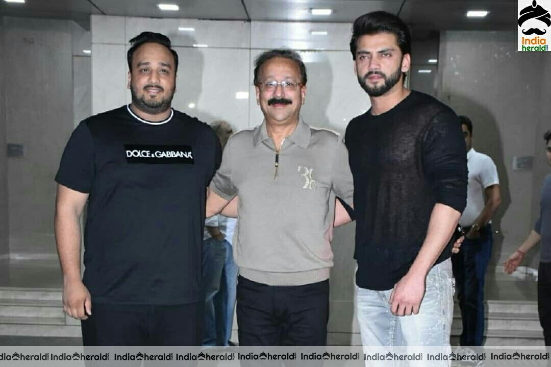 Celebs At Salman khan birthday party at Bandra set 2