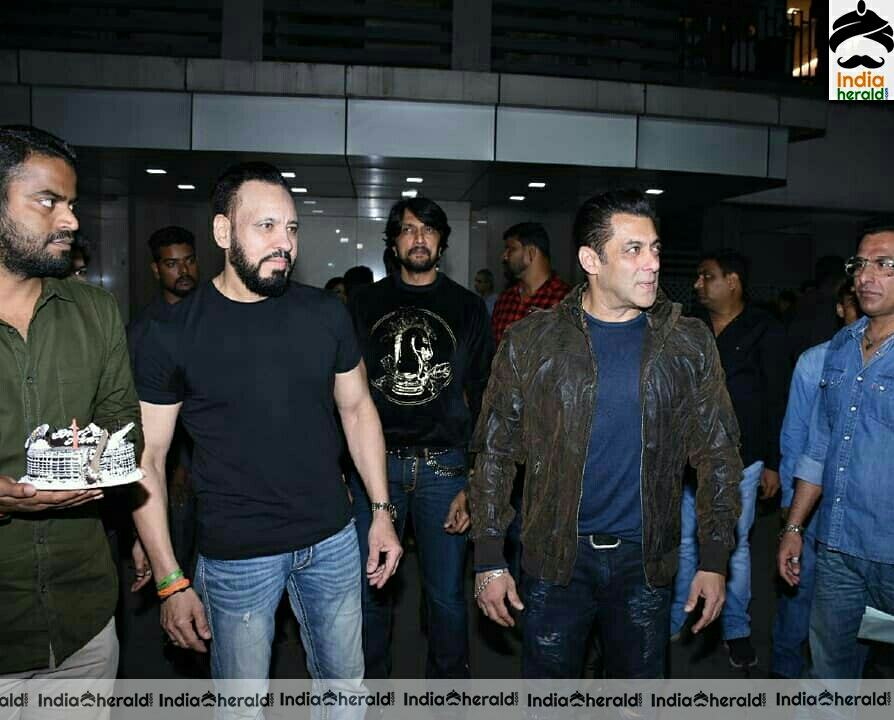 Celebs At Salman khan birthday party In Bandra set 1