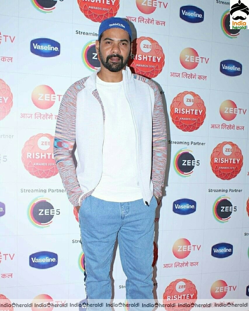 Celebs At Zee Rishtey Awards 2019