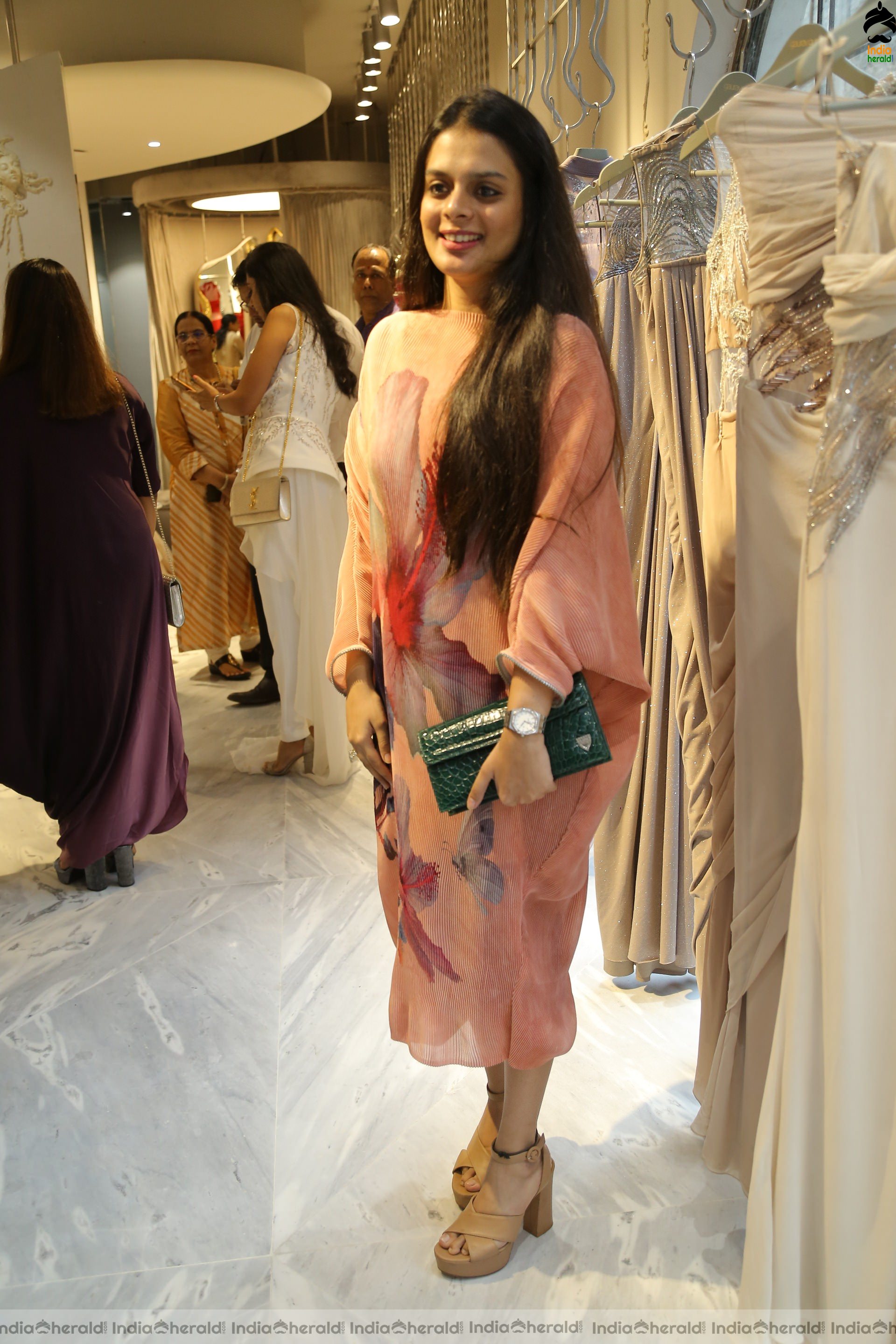 Celebs Gala at the Launch of an Boutique Event Set 1