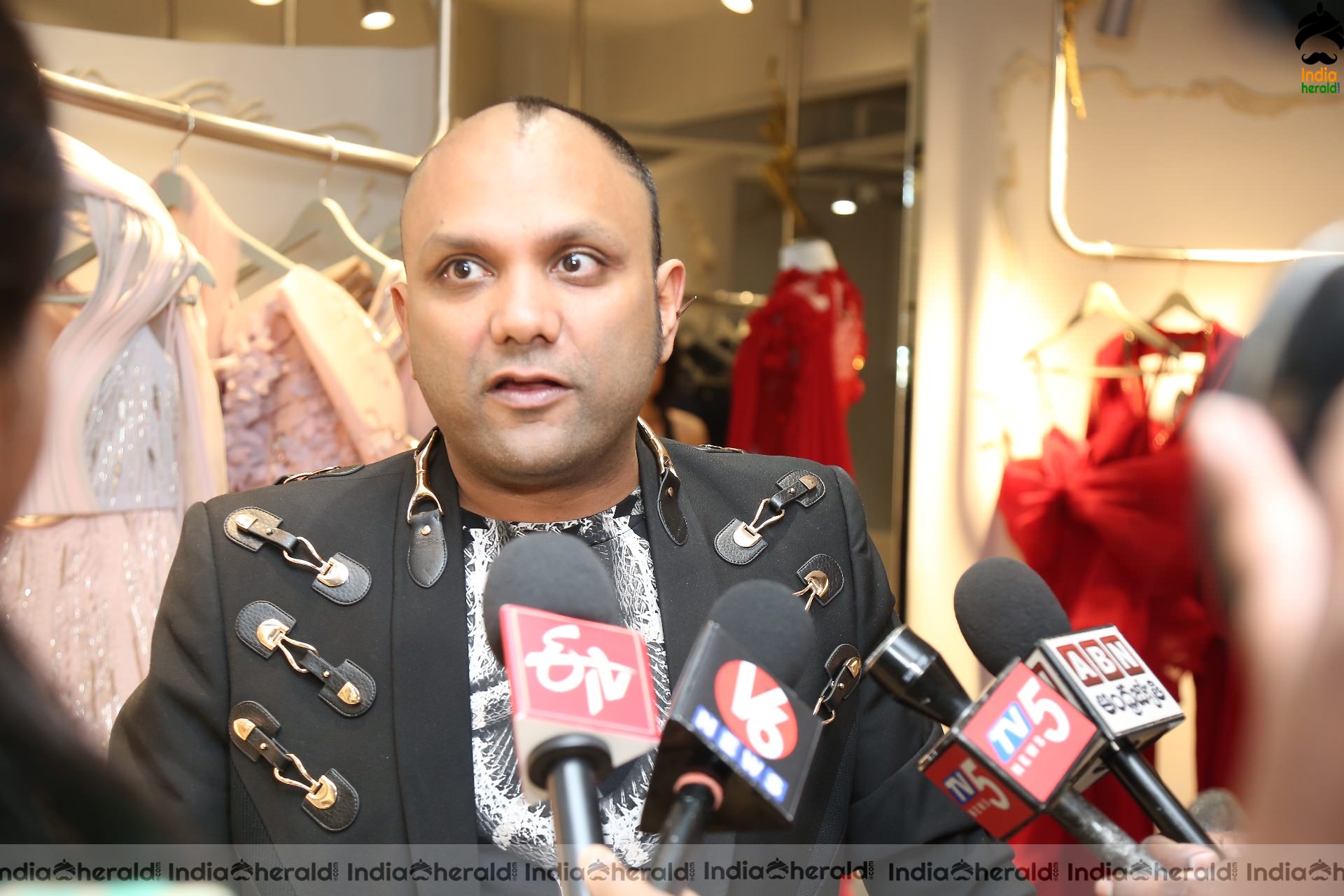 Celebs Gala at the Launch of an Boutique Event Set 2