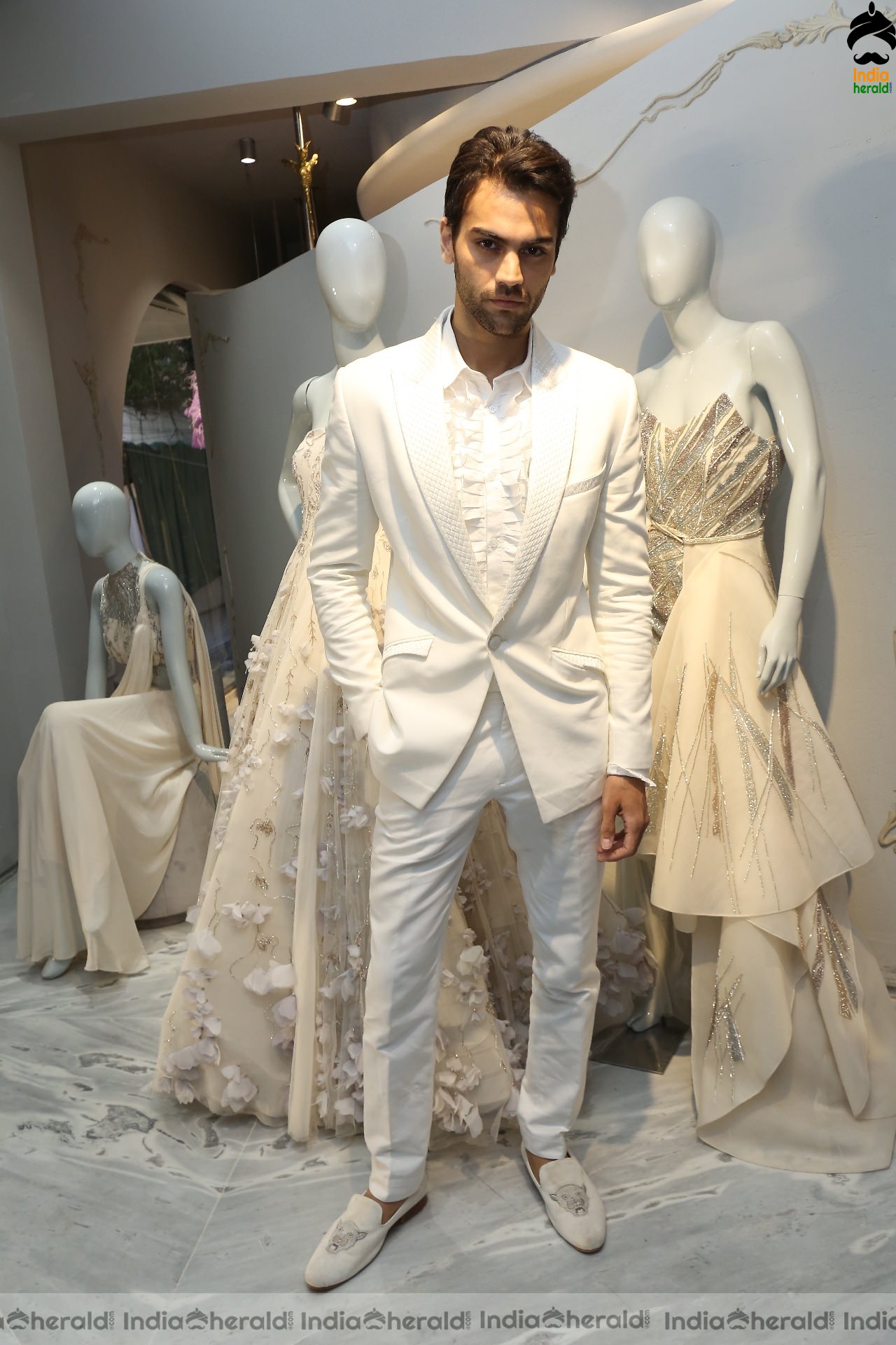 Celebs Gala at the Launch of an Boutique Event Set 3