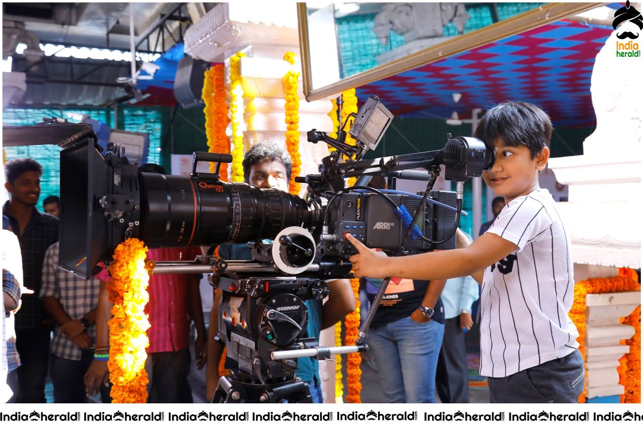Chaavu Kaburu Challaga Movie Launch Photos Set 1