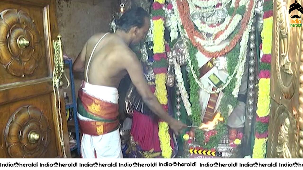 Chaavu Kaburu Challaga Movie Launch Photos Set 3