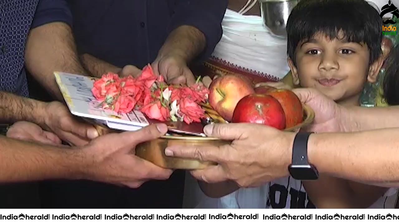 Chaavu Kaburu Challaga Movie Launch Photos Set 3