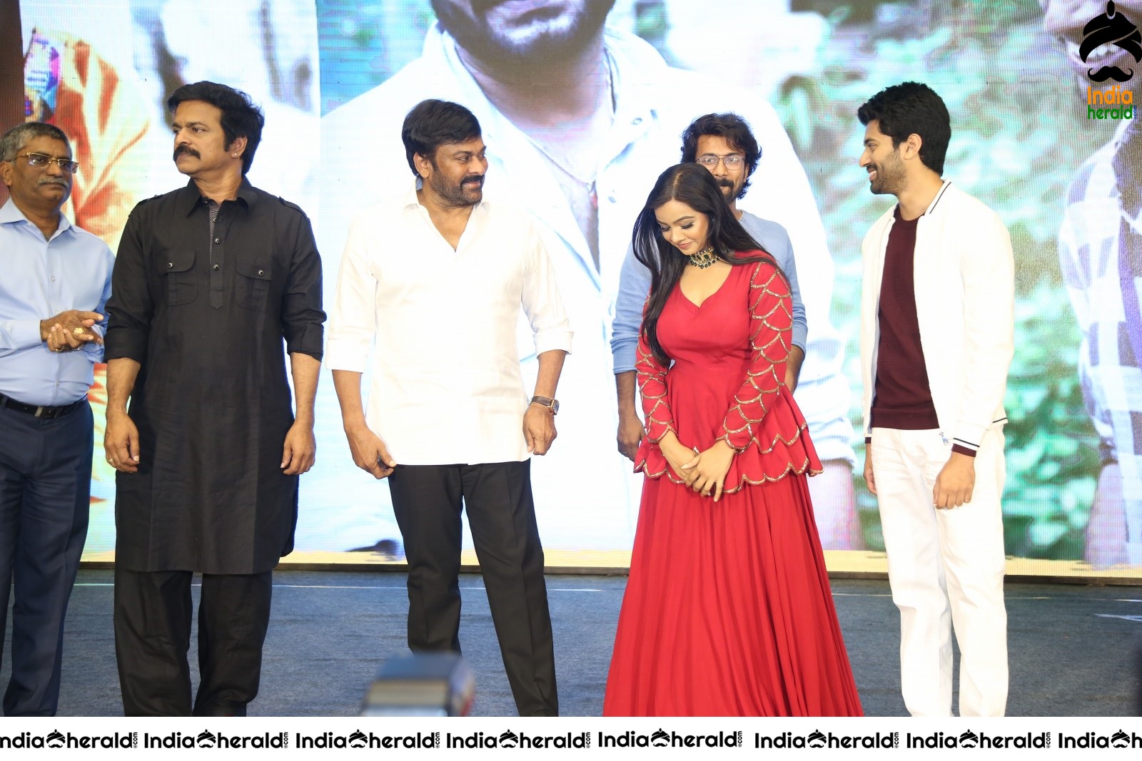 Chiranjeevi at O Pitta Katha Movie Event Set 3