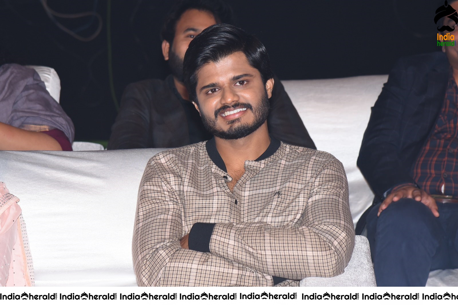 Choosi Choodangaane Movie Event Set 3