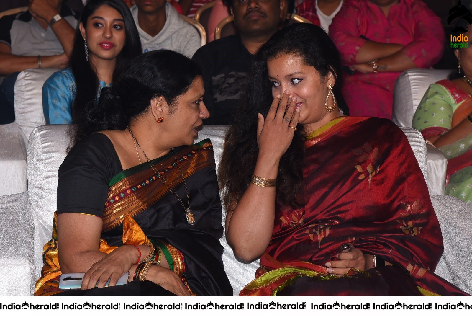 Choosi Choodangaane Movie Event Set 4