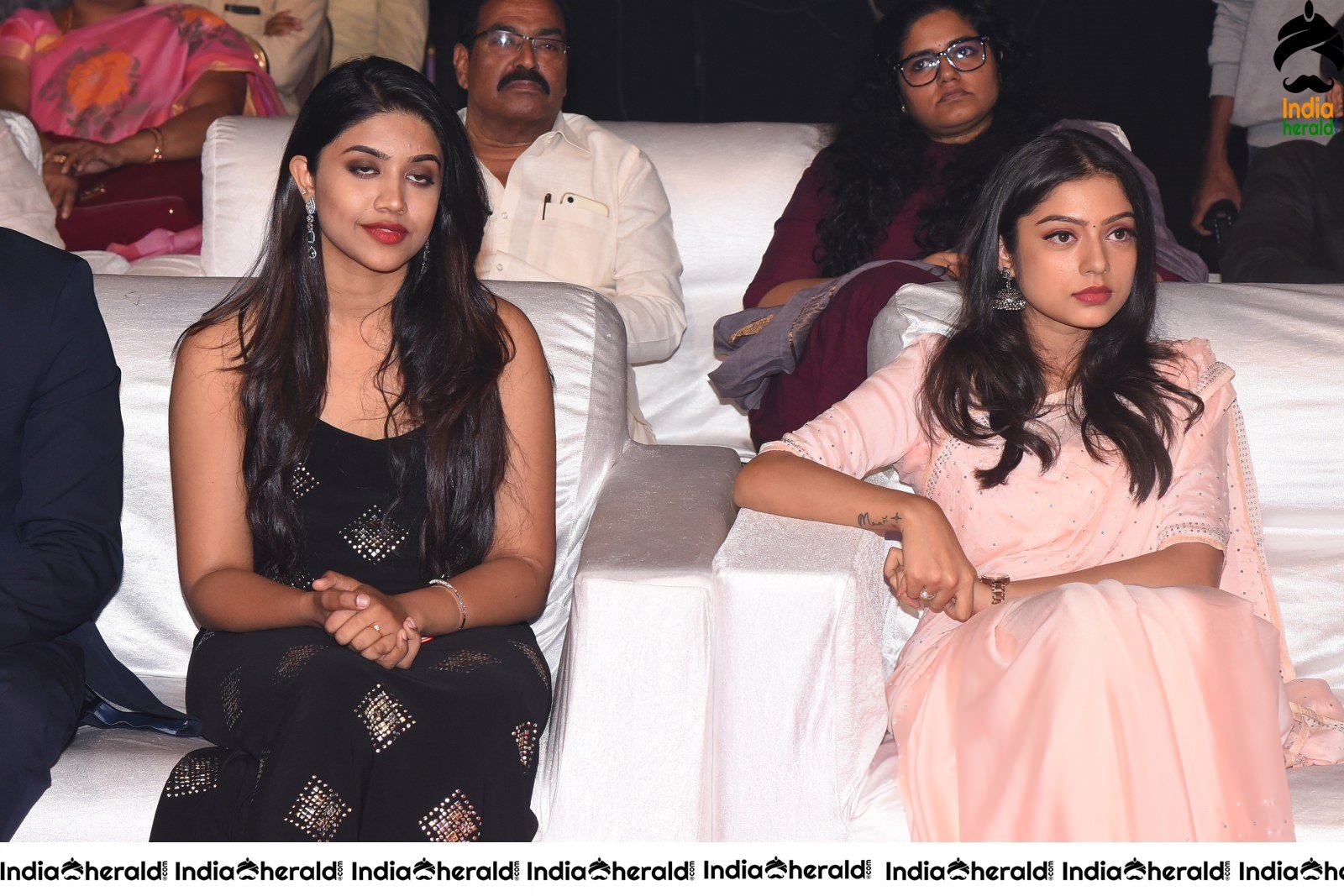 Choosi Choodangaane Movie Event Set 4