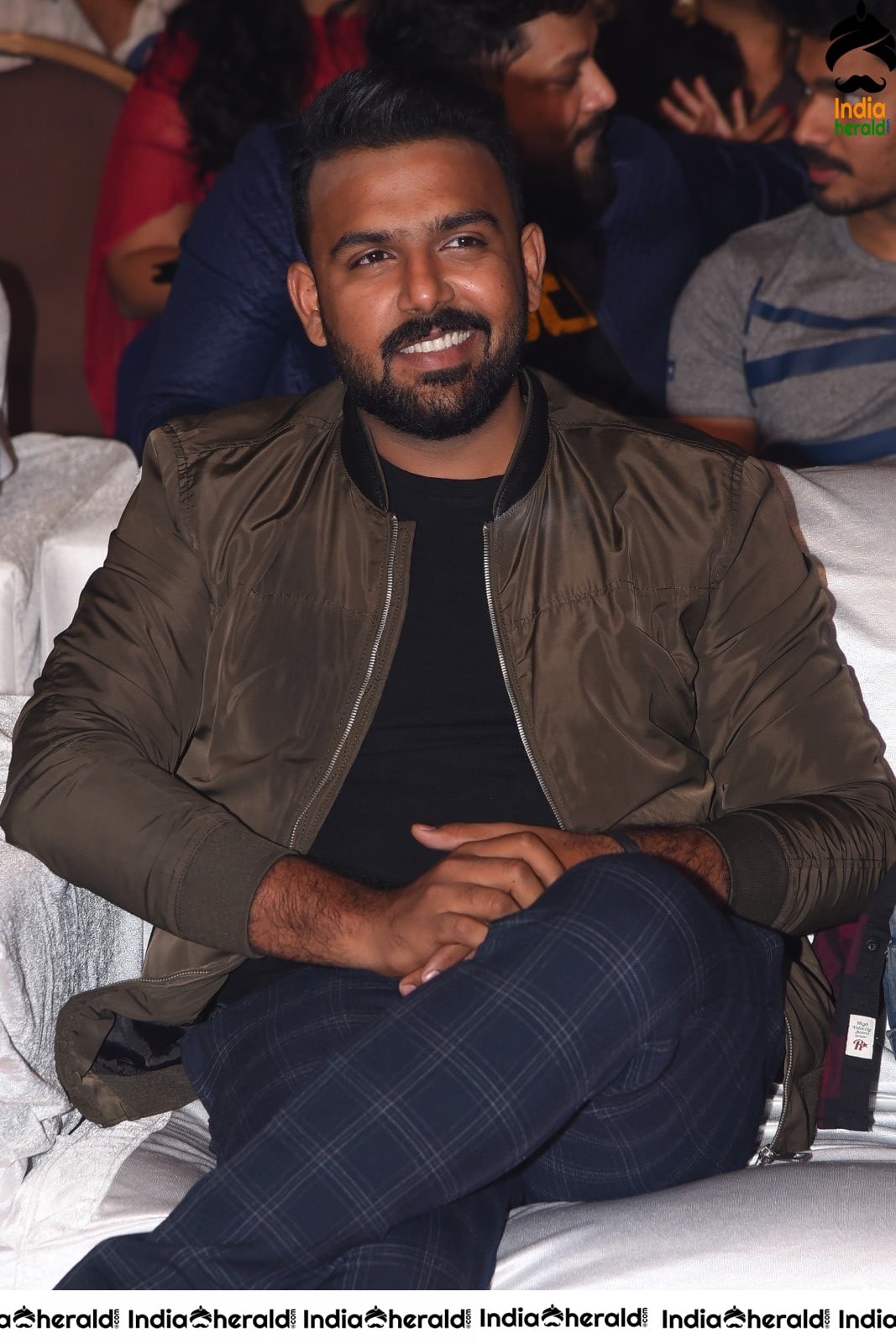 Choosi Choodangaane Movie Event Set 5