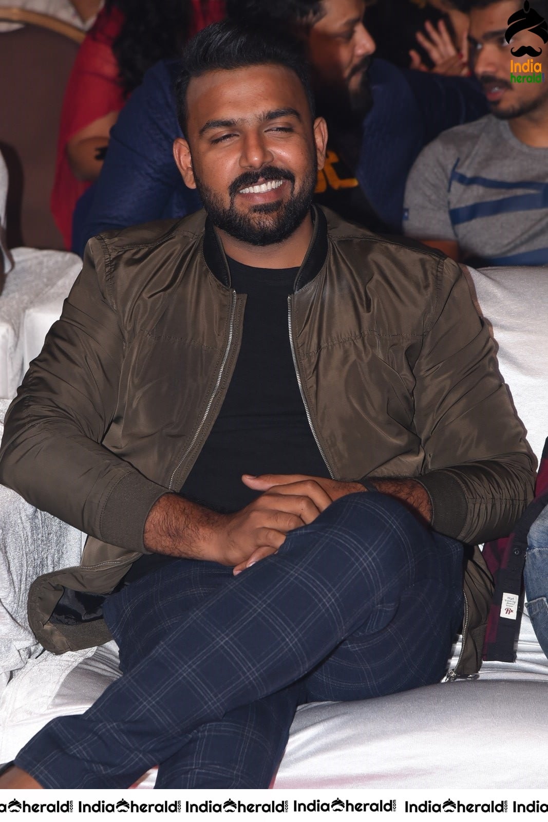 Choosi Choodangaane Movie Event Set 5