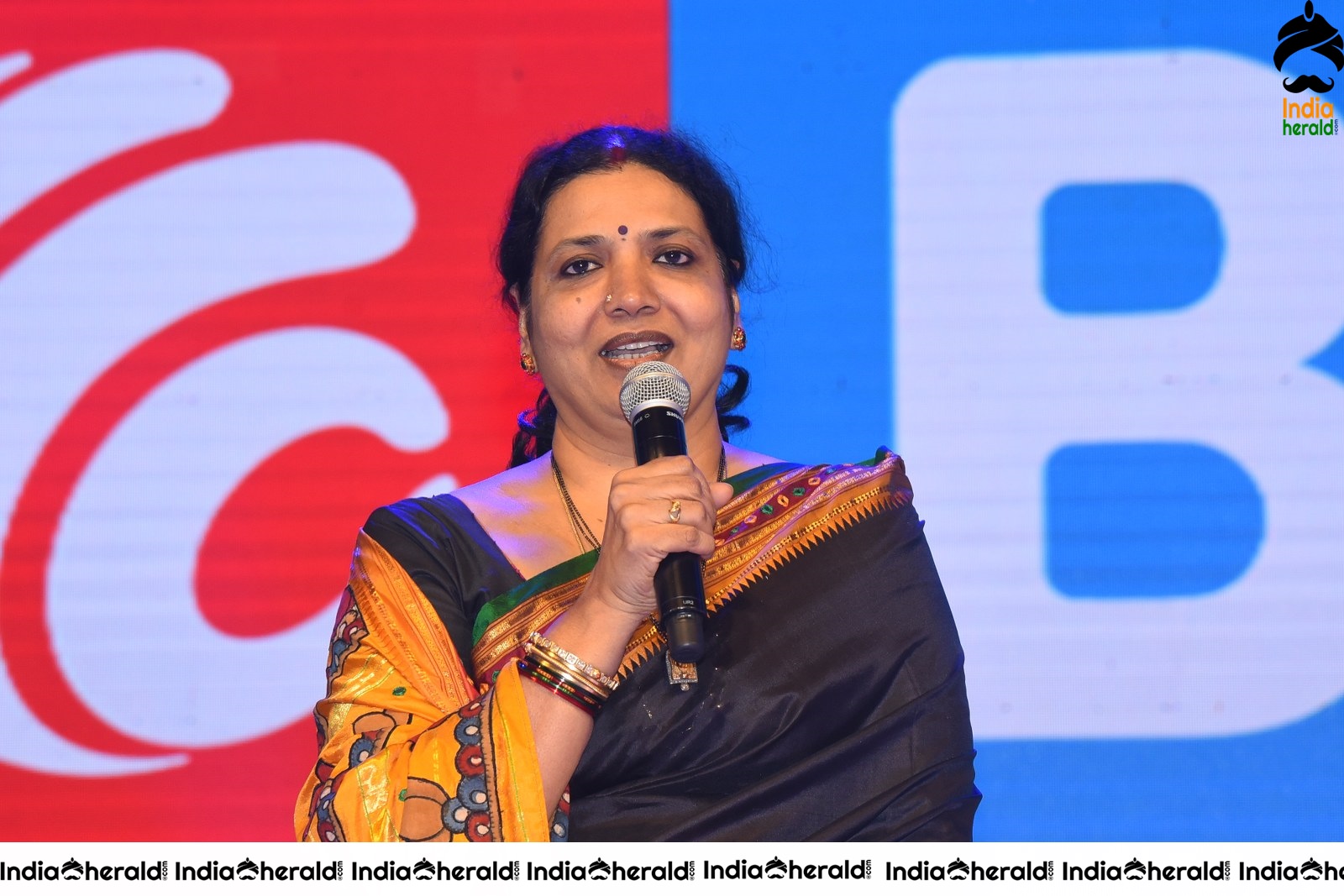 Choosi Choodangaane Movie Event Set 5