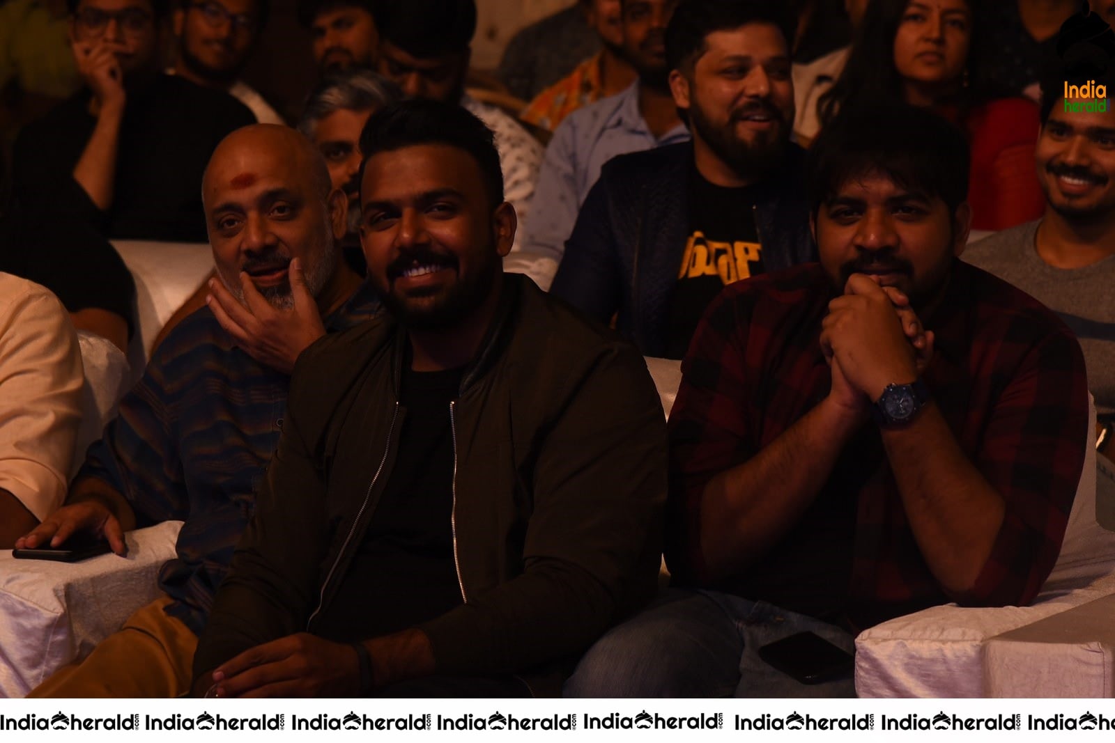 Choosi Choodangaane Movie Event Set 5