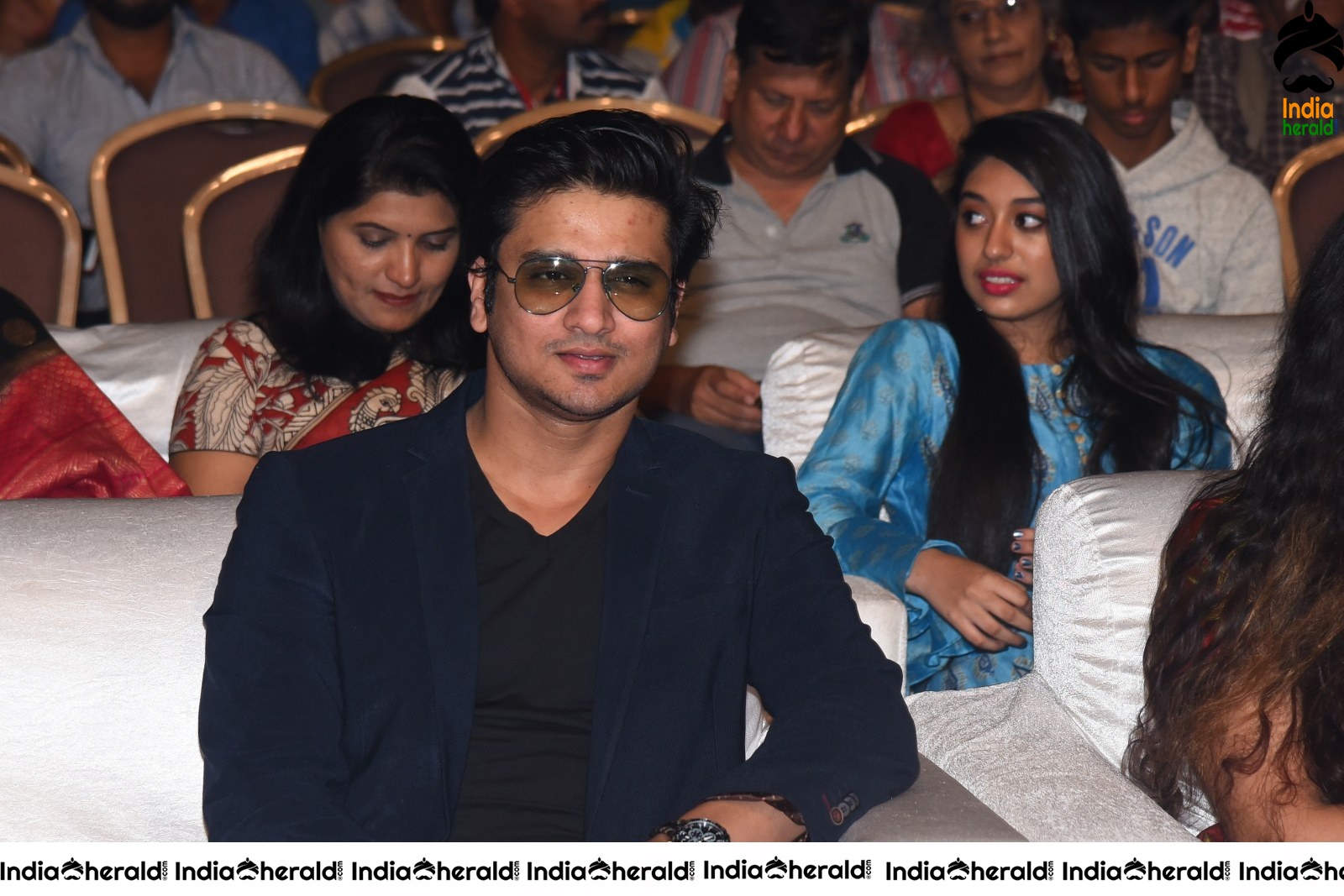 Choosi Choodangaane Movie Event Set 8