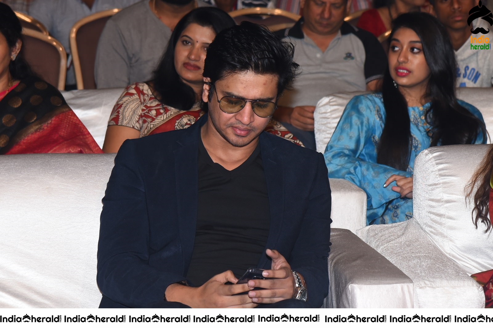 Choosi Choodangaane Movie Event Set 8