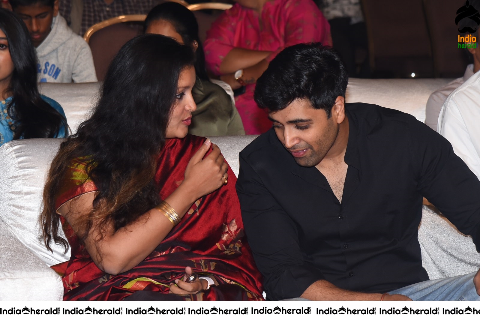 Choosi Choodangaane Movie Event Set 8