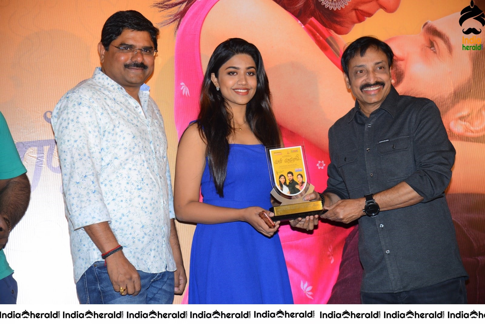 Choosi Choodangane Platinum Disc Press Meet Stills Set 1
