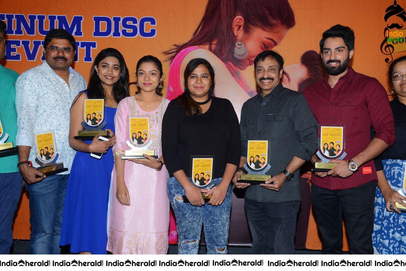 Choosi Choodangane Platinum Disc Press Meet Stills Set 3