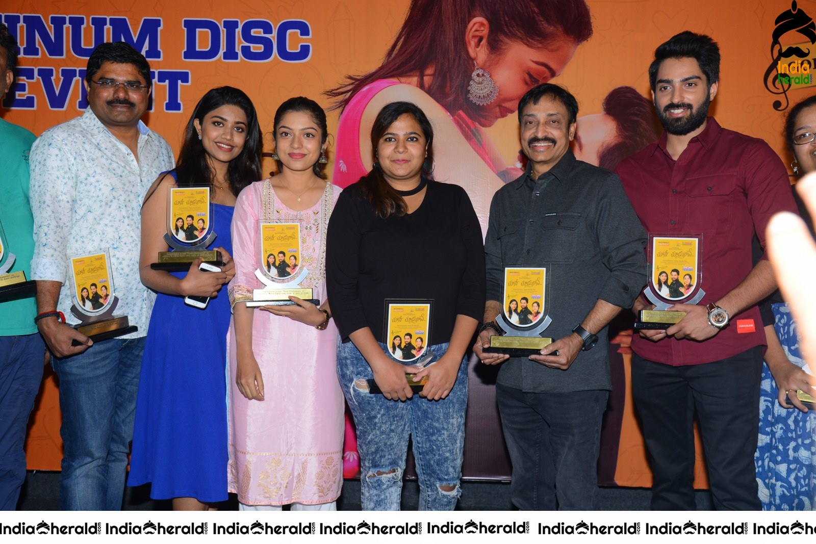 Choosi Choodangane Platinum Disc Press Meet Stills Set 3