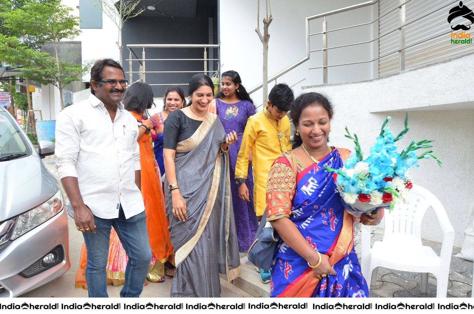 Chota K Naidu Launched Pinks n bloos Beauty Salon and Spa Set 1