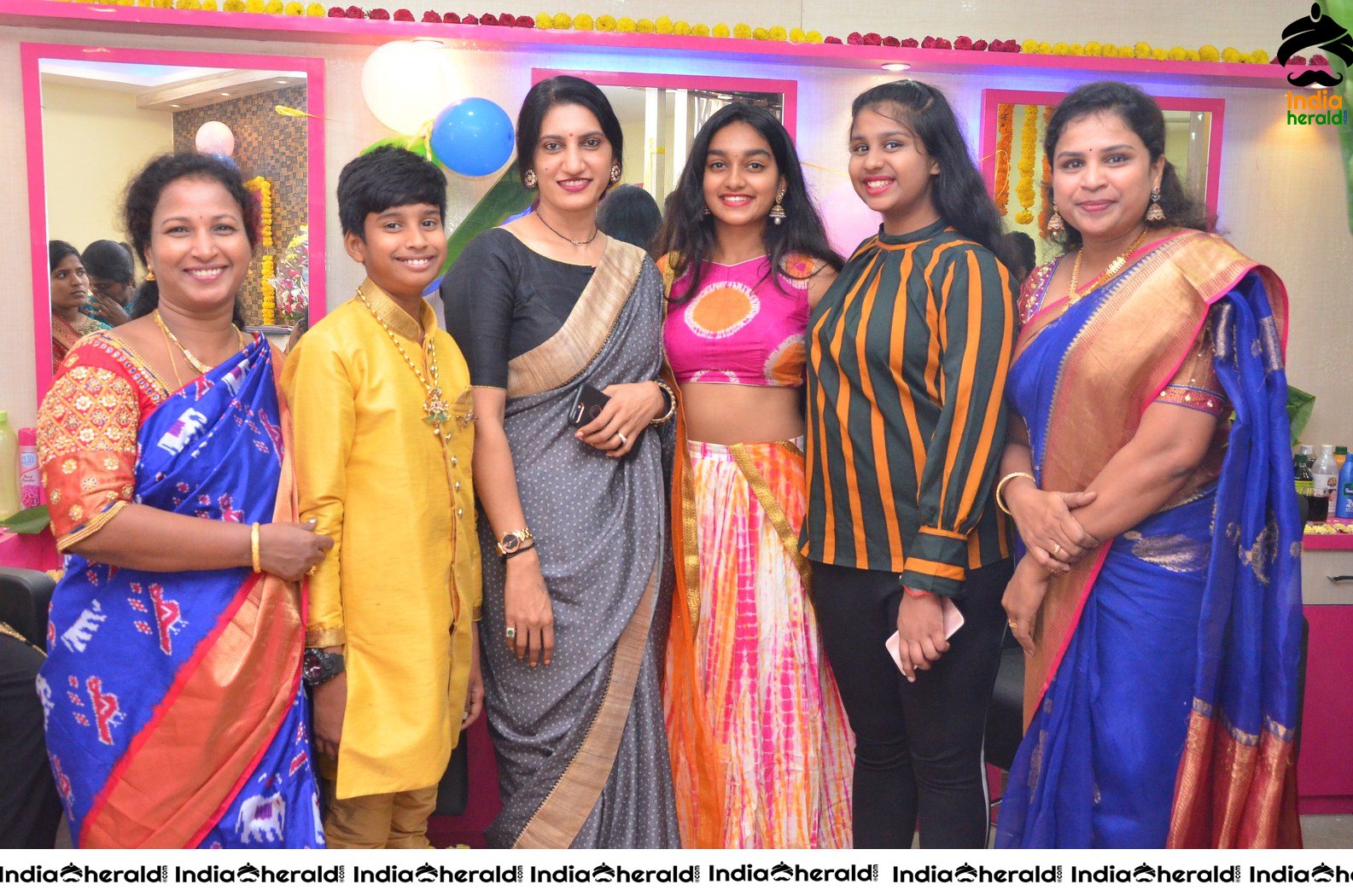 Chota K Naidu Launched Pinks n bloos Beauty Salon and Spa Set 4