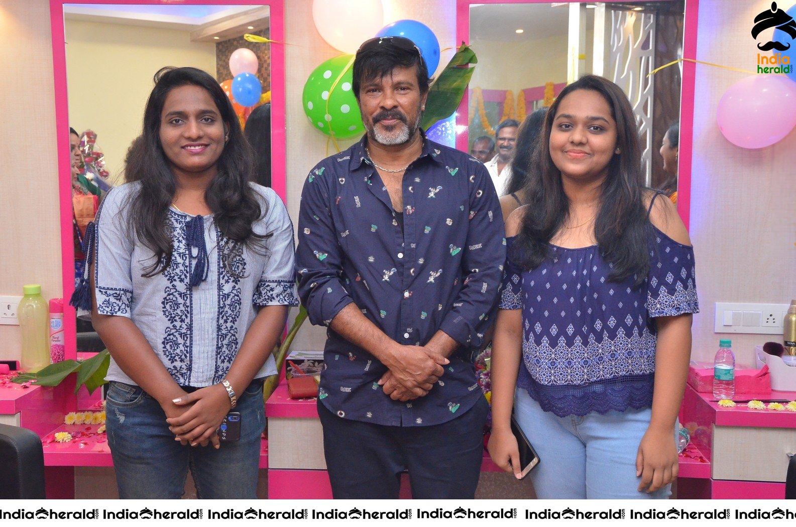 Chota K Naidu Launched Pinks n bloos Beauty Salon and Spa Set 4