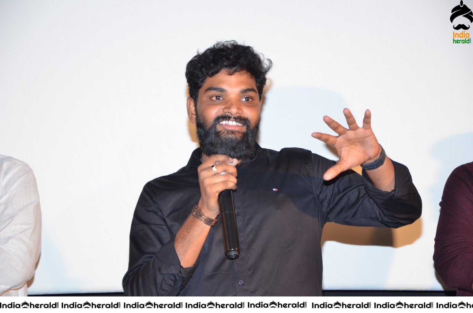 Cleopatra Press Meet Stills Set 1
