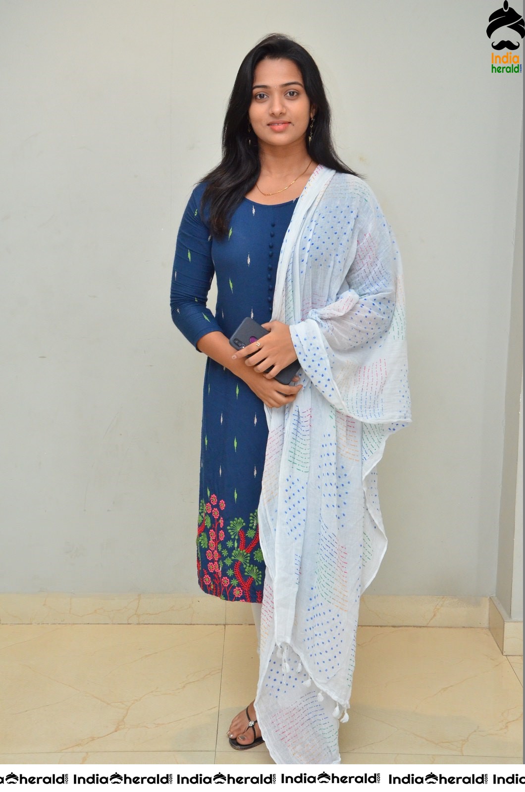 Cleopatra Press Meet Stills Set 3