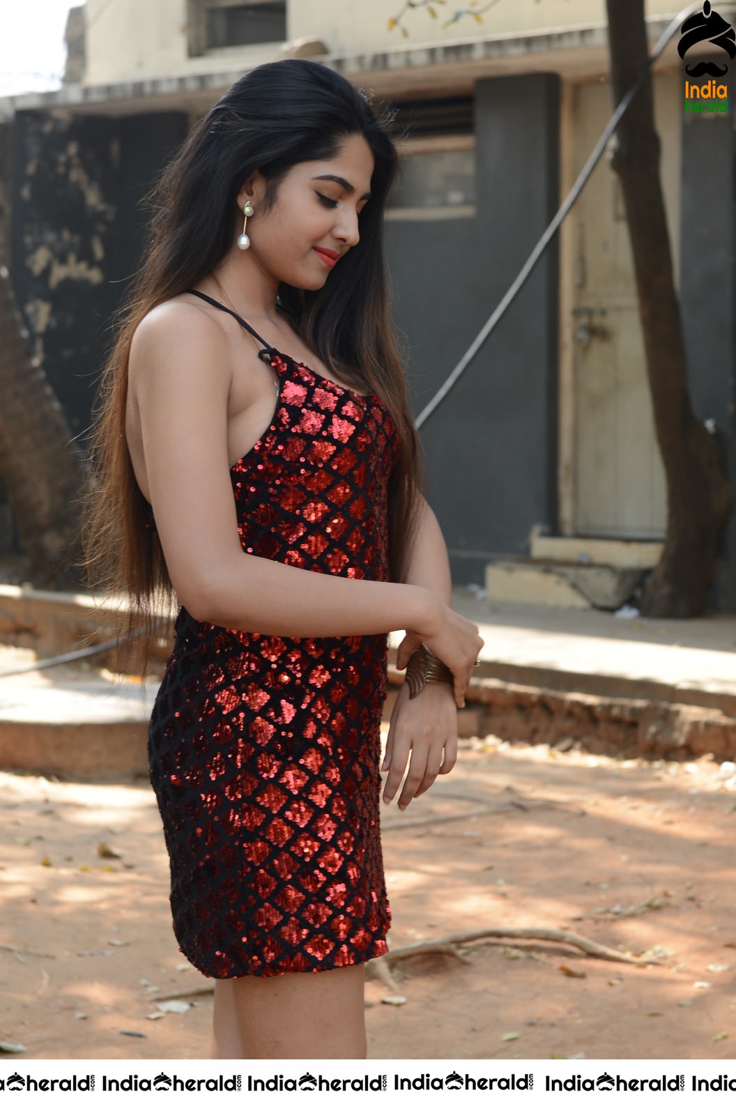 Commitment Movie Title Launch Set 1