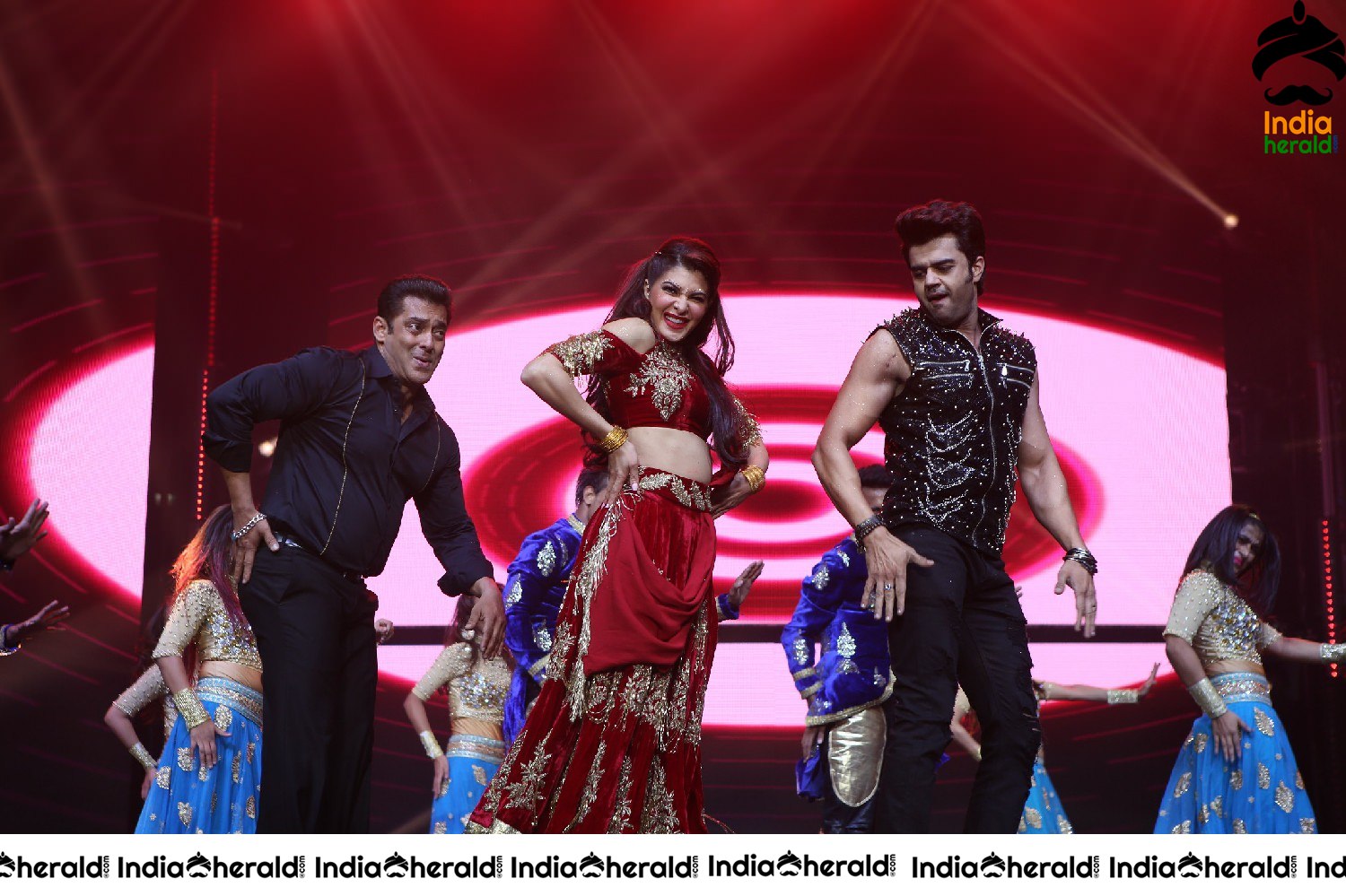 DaBangg Live In Concert Stills Set 3