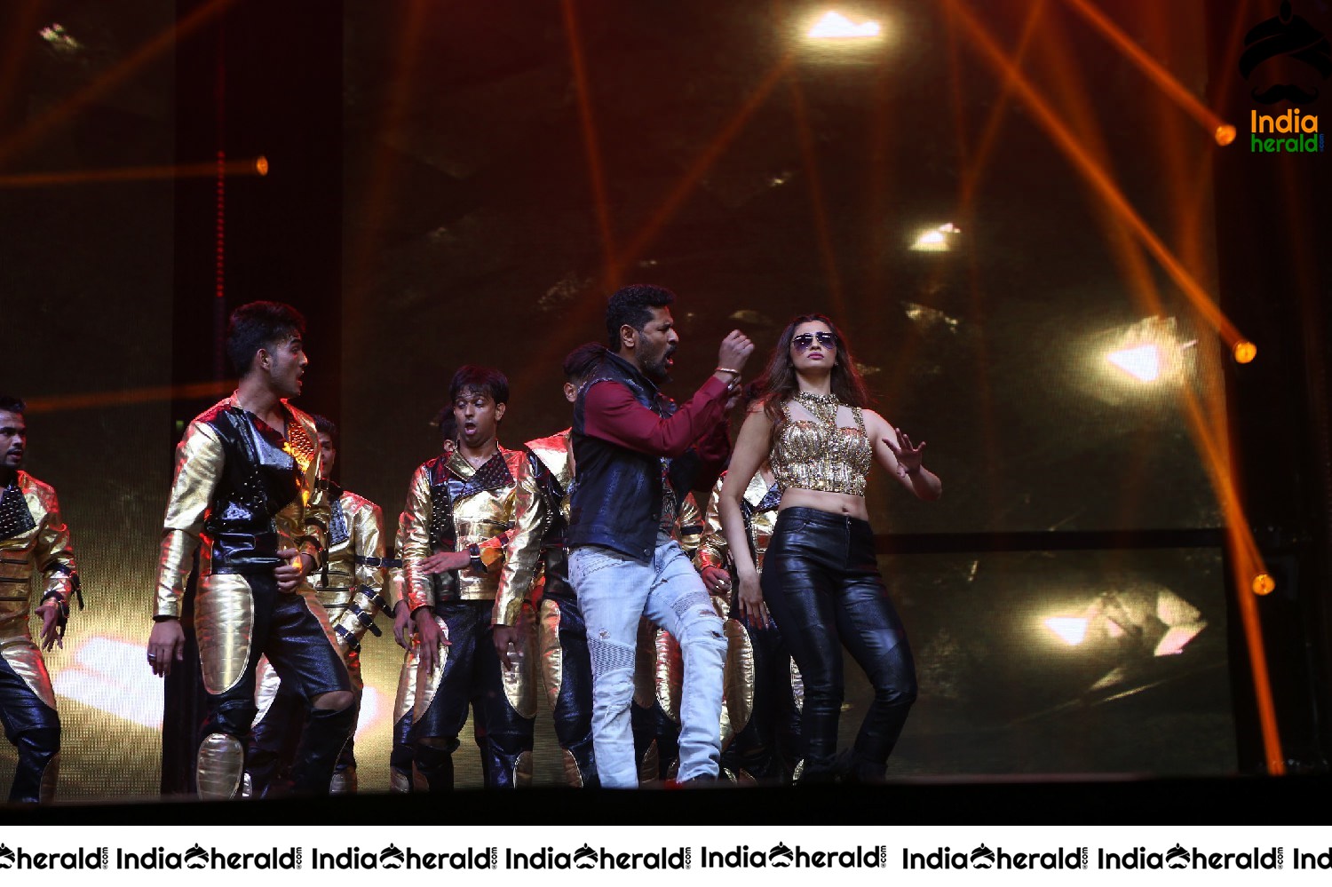 DaBangg Live In Concert Stills Set 3